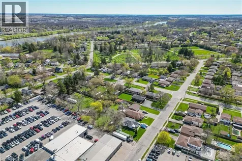 127 Ayr Street Caledonia ON N3W 1E5