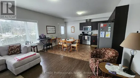 5 Greaves Avenue Huntsville ON P1H 1V2