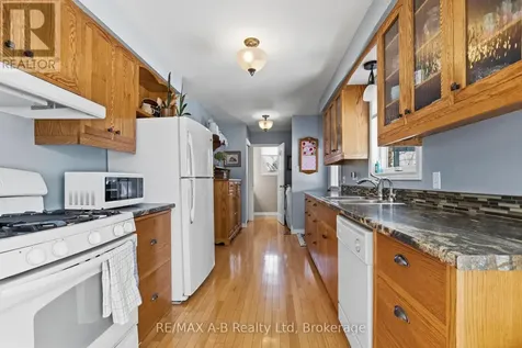 815 O'loane Avenue Stratford ON N5A 6S6