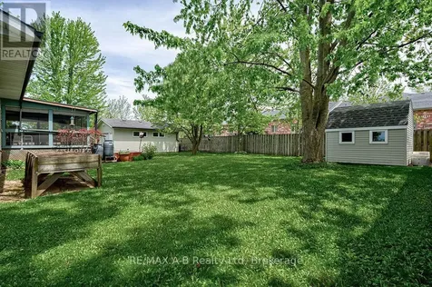 815 O'loane Avenue Stratford ON N5A 6S6