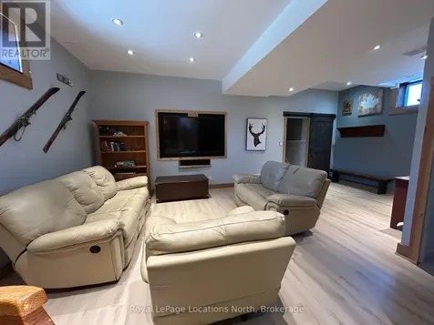 64 Silver Creek Drive Collingwood ON L9Y 4W9
