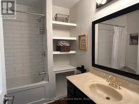 64 Silver Creek Drive Collingwood ON L9Y 4W9