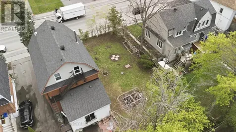 516 Churchill Avenue North Ottawa ON K1Z 5E4