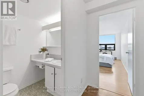 71 Somerset Street West Ottawa ON K2P 2G2