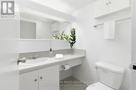 71 Somerset Street West Ottawa ON K2P 2G2