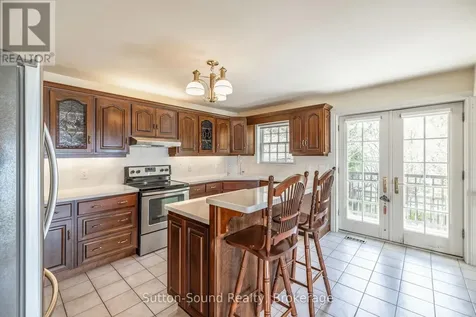 148 Rainbow Beach Road Meaford ON N0H 1B0