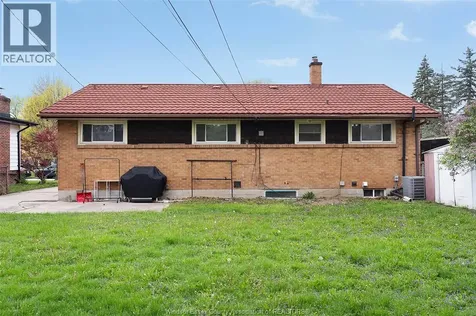 3598 Rankin Avenue Windsor ON N9E 3C5