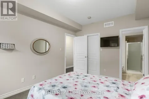 28 Tadley Private Ottawa ON K2J 2T3