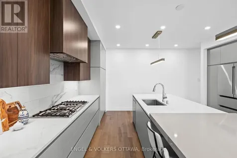 620 Rowanwood Avenue Ottawa ON K2A 3E2