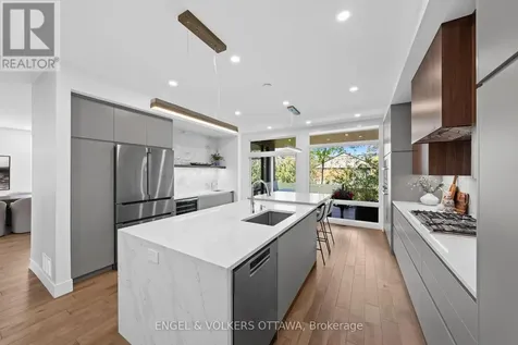 620 Rowanwood Avenue Ottawa ON K2A 3E2