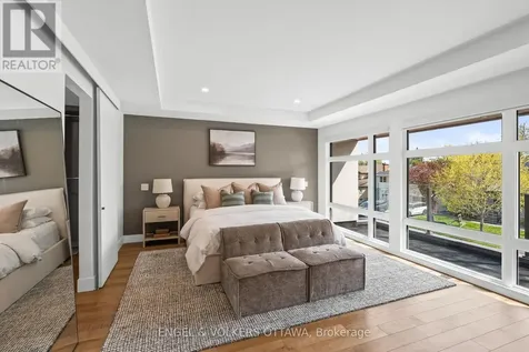 620 Rowanwood Avenue Ottawa ON K2A 3E2