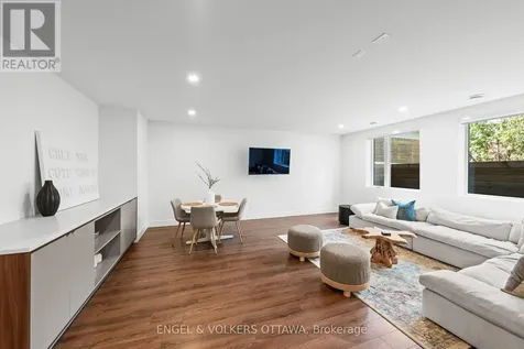 620 Rowanwood Avenue Ottawa ON K2A 3E2