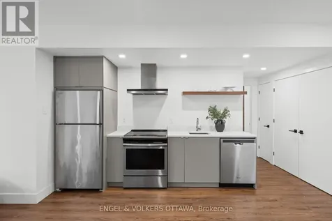 620 Rowanwood Avenue Ottawa ON K2A 3E2