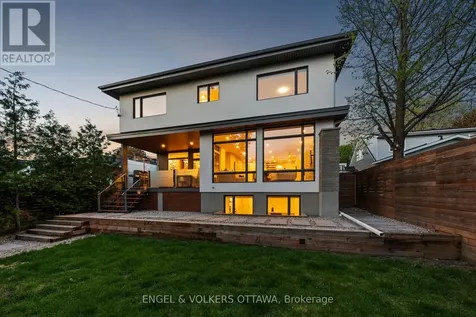 620 Rowanwood Avenue Ottawa ON K2A 3E2