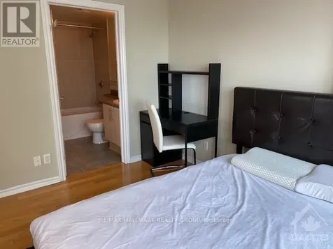 200 Rideau Street Ottawa ON K1N 5Y1