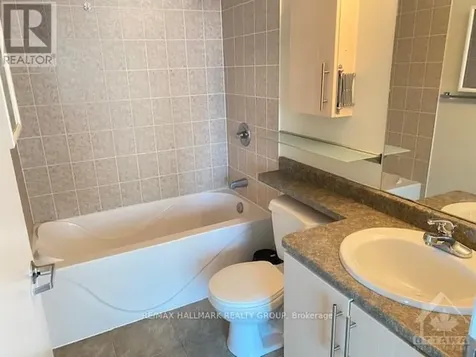 200 Rideau Street Ottawa ON K1N 5Y1