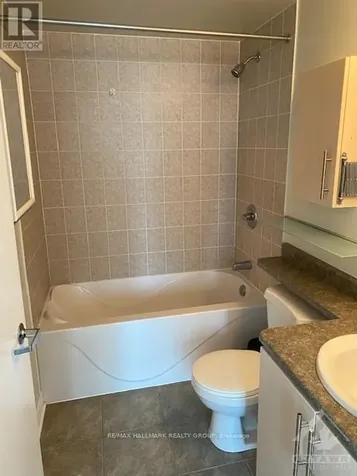 200 Rideau Street Ottawa ON K1N 5Y1