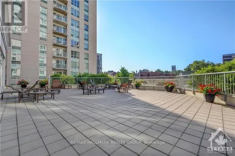 200 Rideau Street Ottawa ON K1N 5Y1
