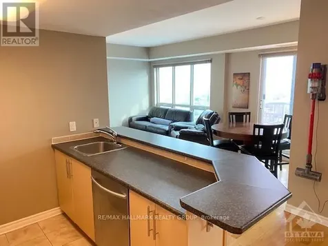 200 Rideau Street Ottawa ON K1N 5Y1