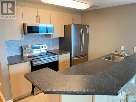 200 Rideau Street Ottawa ON K1N 5Y1
