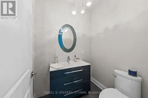 1457 Waters Edge Way Ottawa ON K4P 0C6