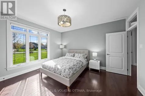 1457 Waters Edge Way Ottawa ON K4P 0C6