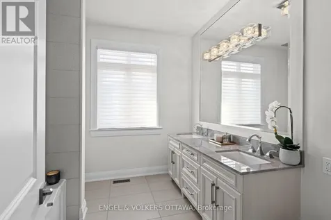 1457 Waters Edge Way Ottawa ON K4P 0C6