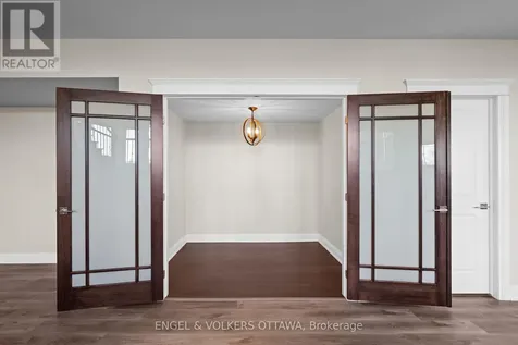 1457 Waters Edge Way Ottawa ON K4P 0C6