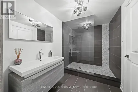 1457 Waters Edge Way Ottawa ON K4P 0C6