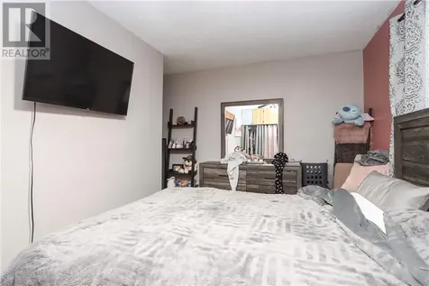 554 Phillip Street Lively ON P3Y 1N1