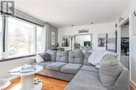 554 Phillip Street Lively ON P3Y 1N1
