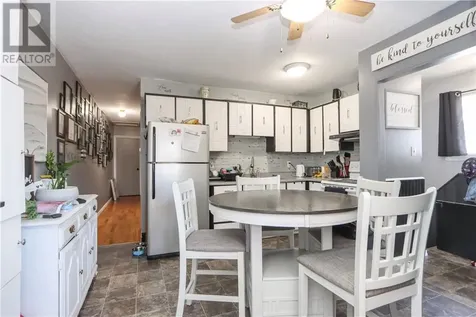 554 Phillip Street Lively ON P3Y 1N1