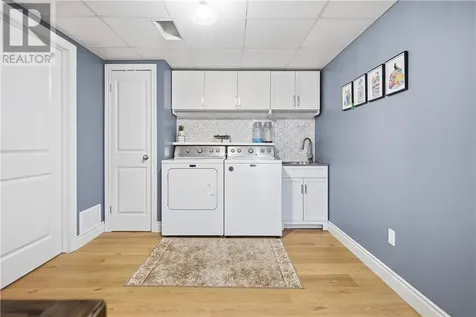 46 Meadowgreen Drive Garson ON P3L 0B1