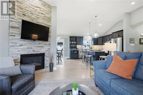 46 Meadowgreen Drive Garson ON P3L 0B1