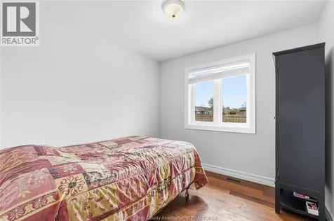 98 Peter Avenue Leamington ON N8H 0E7