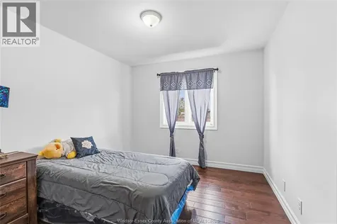 98 Peter Avenue Leamington ON N8H 0E7