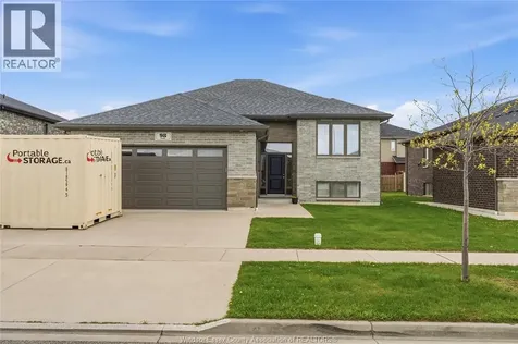 98 Peter Avenue Leamington ON N8H 0E7