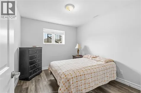 98 Peter Avenue Leamington ON N8H 0E7
