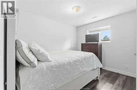 98 Peter Avenue Leamington ON N8H 0E7