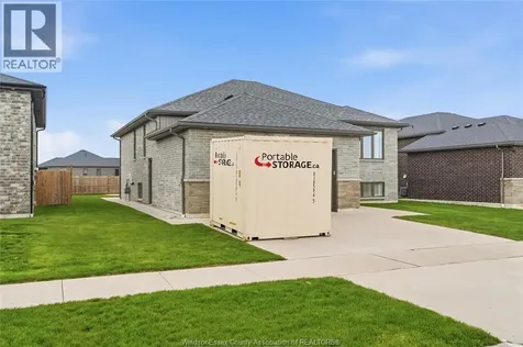 98 Peter Avenue Leamington ON N8H 0E7