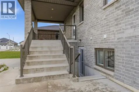 98 Peter Avenue Leamington ON N8H 0E7