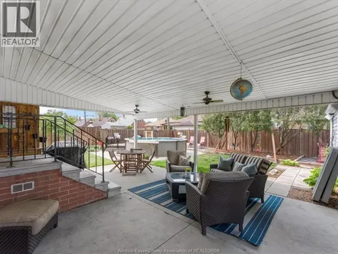 1384 Granville Crescent Windsor ON N9C 3N8
