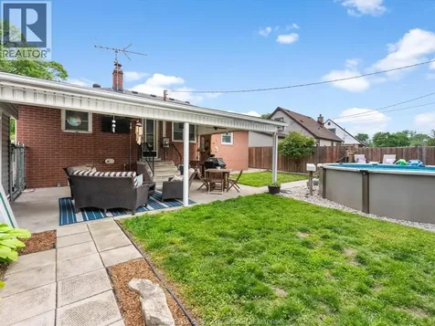 1384 Granville Crescent Windsor ON N9C 3N8