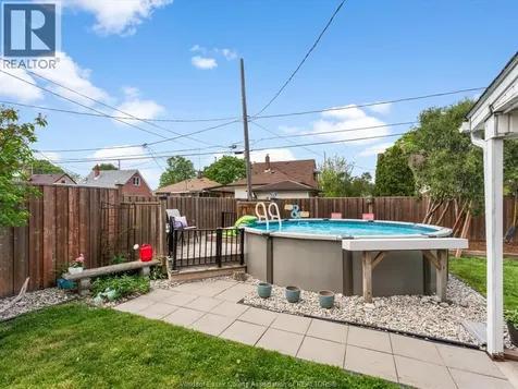 1384 Granville Crescent Windsor ON N9C 3N8