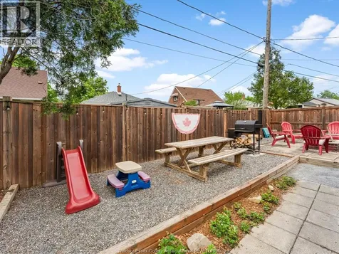 1384 Granville Crescent Windsor ON N9C 3N8
