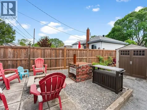 1384 Granville Crescent Windsor ON N9C 3N8