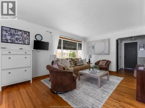 1384 Granville Crescent Windsor ON N9C 3N8