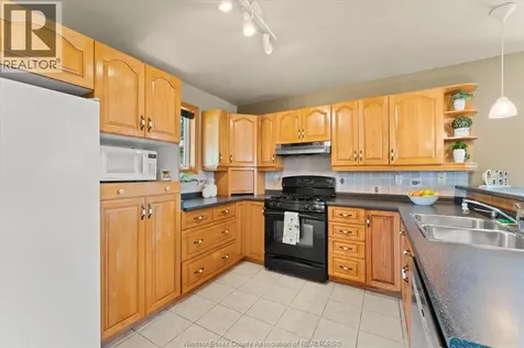 232 King James Emeryville ON N0R 1A0