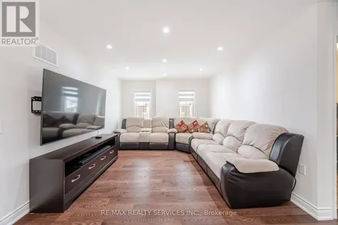 20 Royal Fern Crescent Caledon ON L7C 4G7