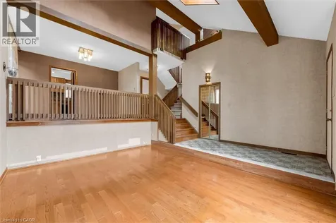 11 Crawford Court Dundas ON L9H 6G2